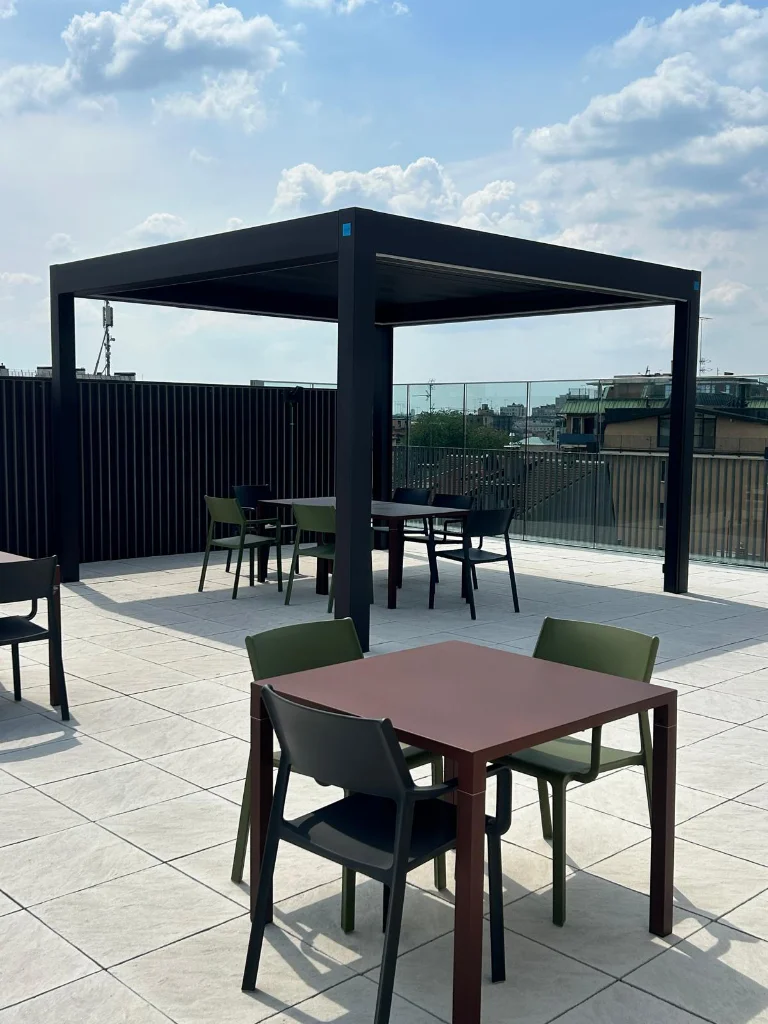 realizzazioni-di-tende-da-sole-vetrate-e-outdoor-tendasystem