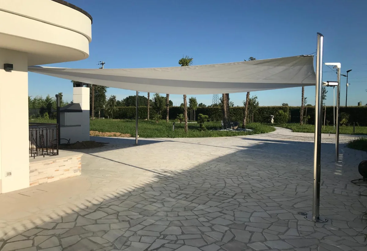 vele-ombreggianti-per-piscina-e-giardino-a-monza-brianza