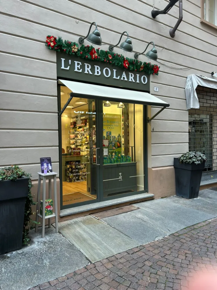 installazione-tende-da-sole-erbolario-6